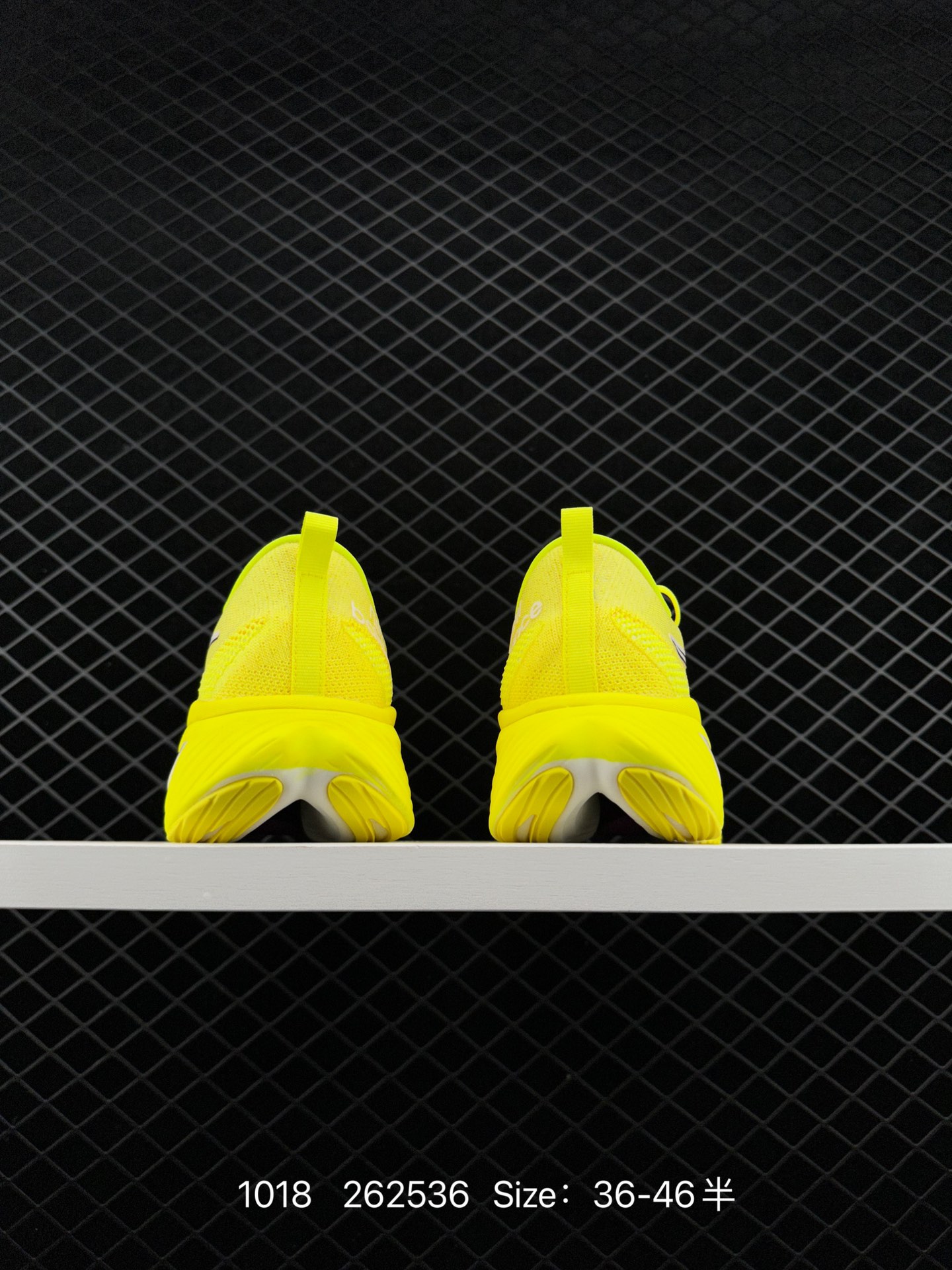 New Balance FuelCell SC Elite V3